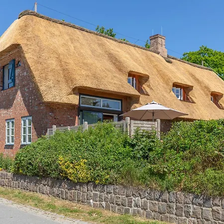 Reethus Schobüll * Husum (Schleswig-Holstein)